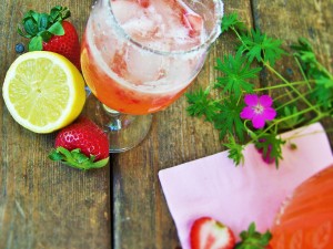 strawberry-lemonade-squeezed